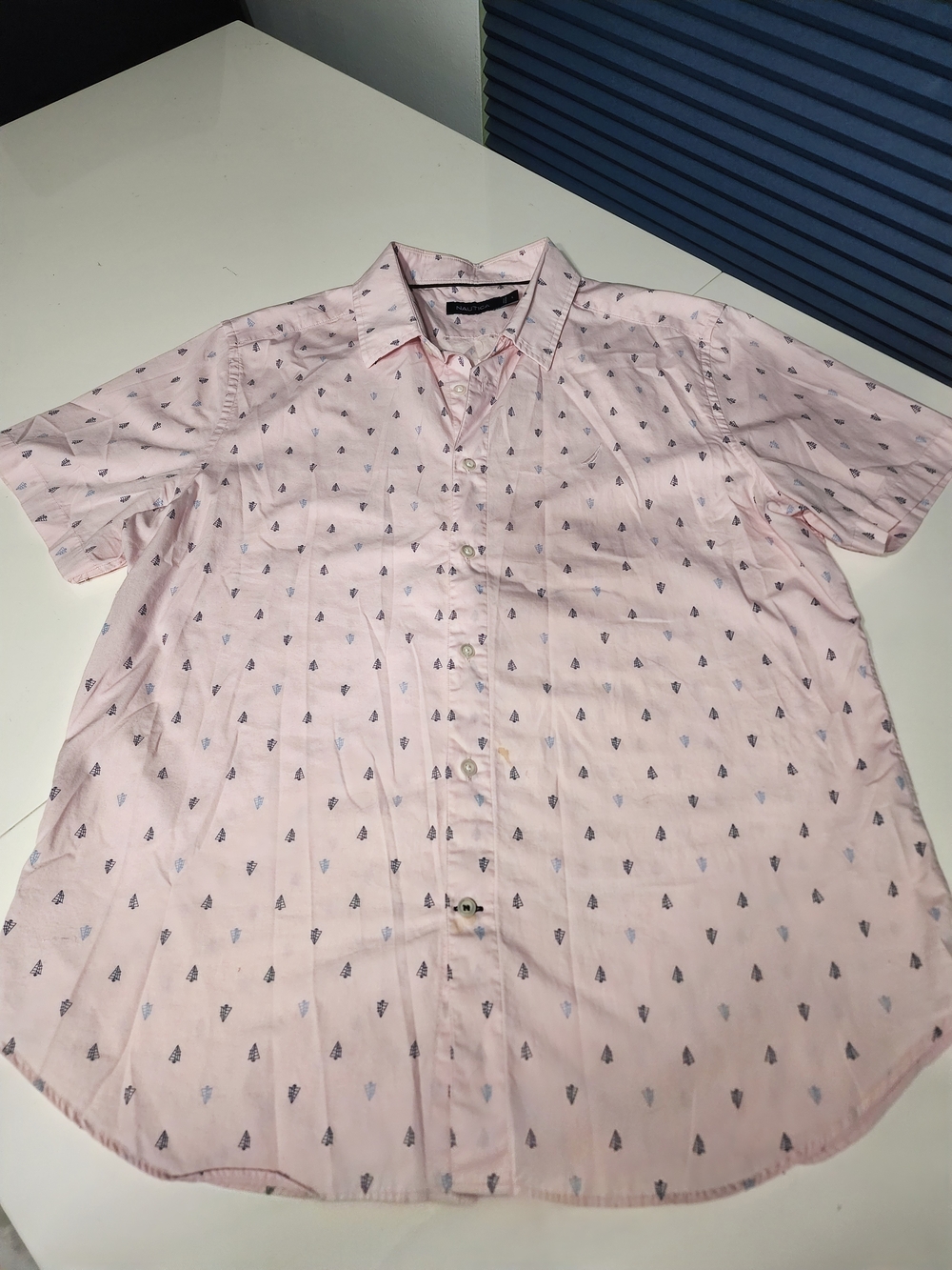 Light Pink Short-Sleeve Casual Button-Down Shirt - Sail Boat Print Size L